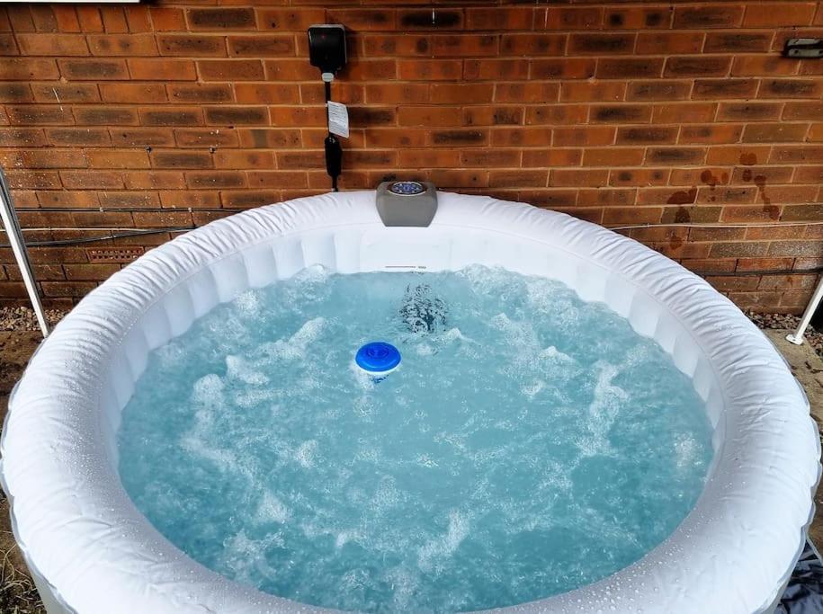 Nc23, Setup For Your Amazing & Relaxed + Free Parking + Free Fast Wifi Holiday home Leeds (West Yorkshire)
