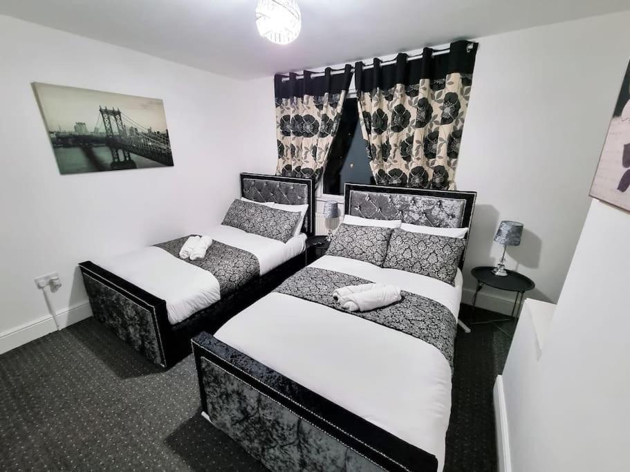 Nc23, Setup For Your Amazing & Relaxed + Free Parking + Free Fast Wifi